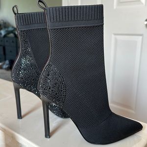 Steve Madden Majesty boot 6.5